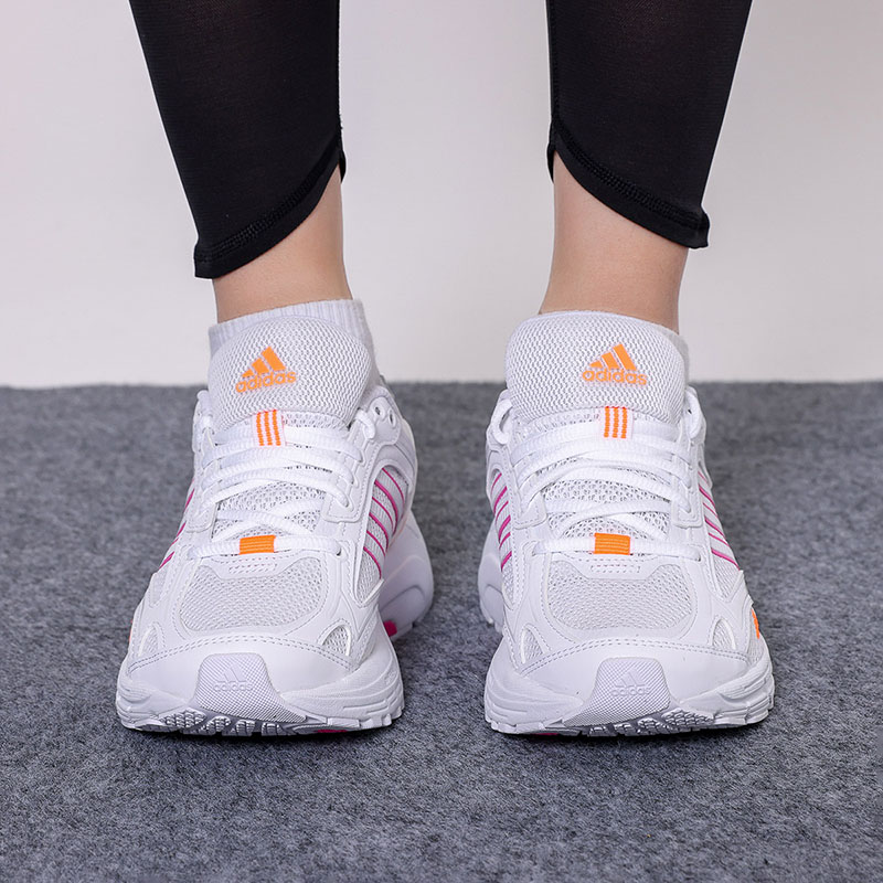 adidas阿迪达斯女鞋2021夏新款新款休闲运动低帮耐磨透气跑步鞋