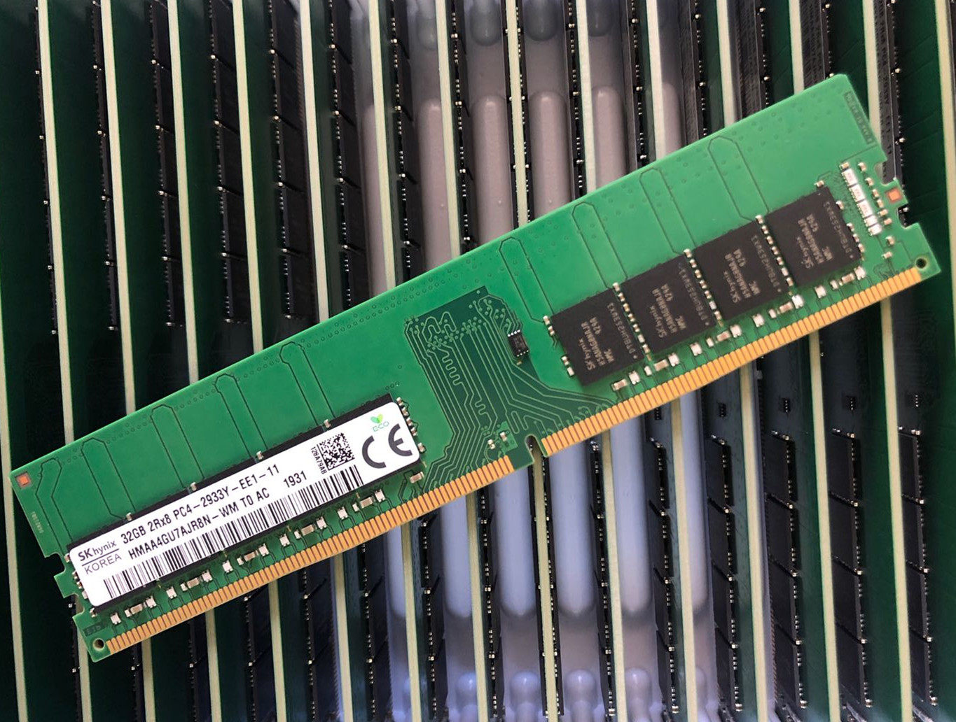 sk海力士32g2rx8pc4-2933y-ee1-11ddr4eccudimm工作站内存内存
