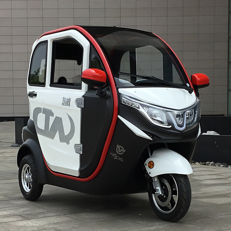 东威a6plus电动三轮车新能源国标上牌全封闭式电瓶车代步电动三轮车