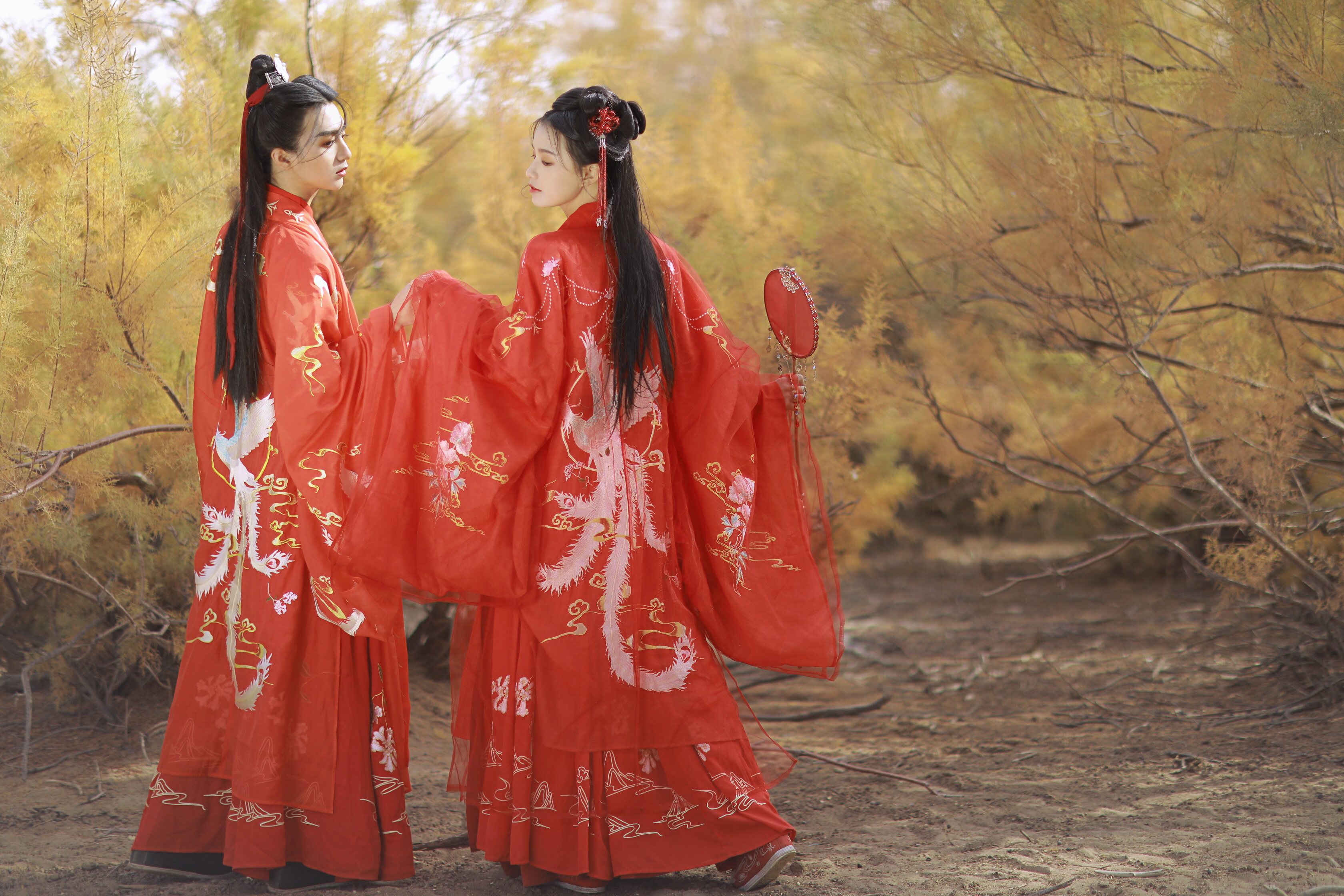 婚嫁灼凰凤夭尾款 原创汉服重工绣花对襟交领情侣学生女装新款潮