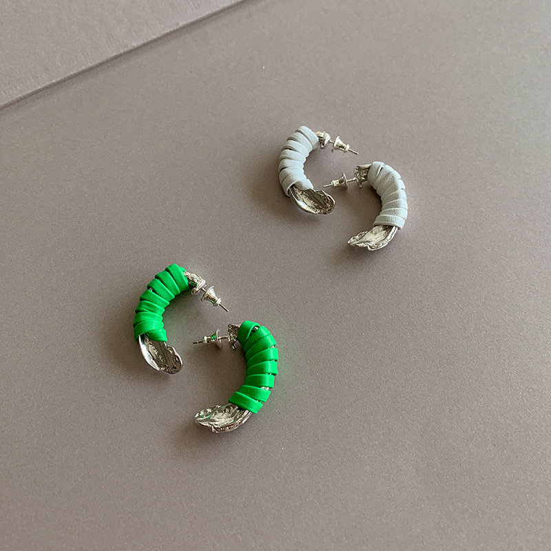 艾圣圣斯plow设计师品牌高级简约气质耳饰月牙绕线耳钉