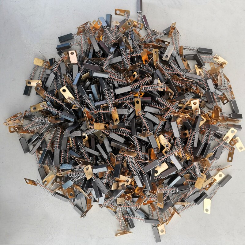 碳刷零配件角磨机切割切割机机手电钻电锤电镐电锯发电机