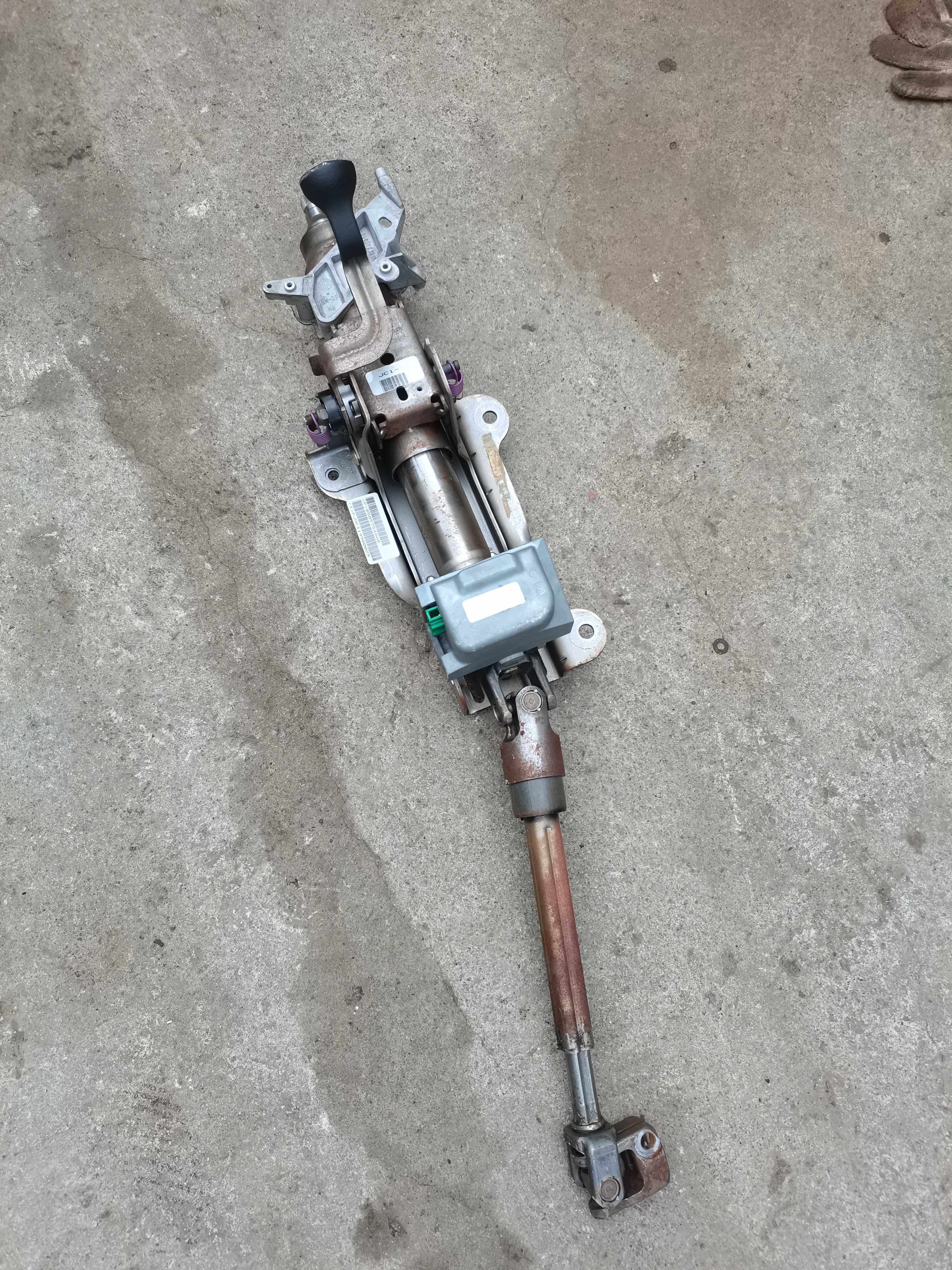 道奇酷威方向机立柱菲亚特菲跃转向机管柱总成原装其他汽修汽保工具