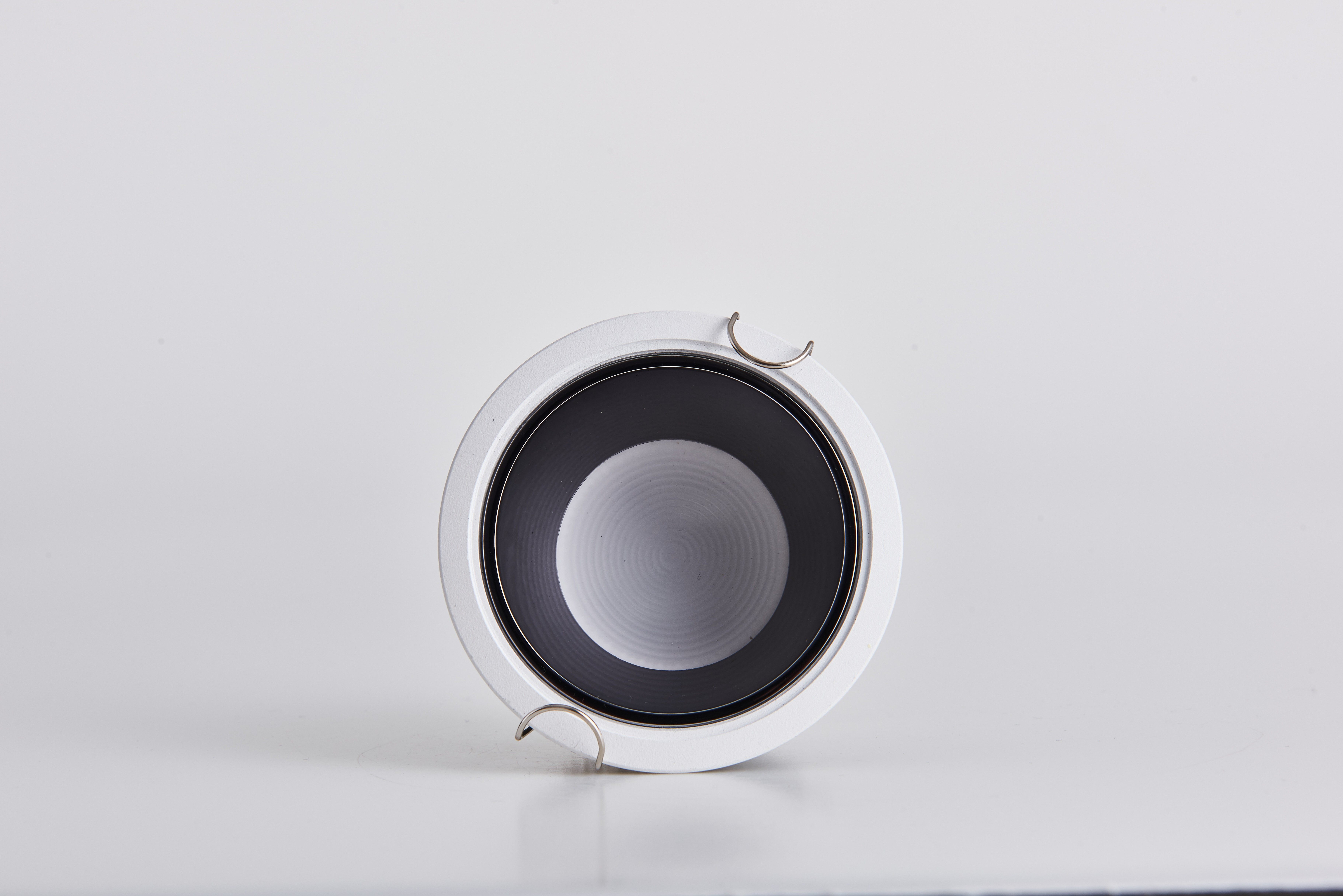 高显色进口75cm开孔无主芯片科锐酒店筒灯眩光射灯