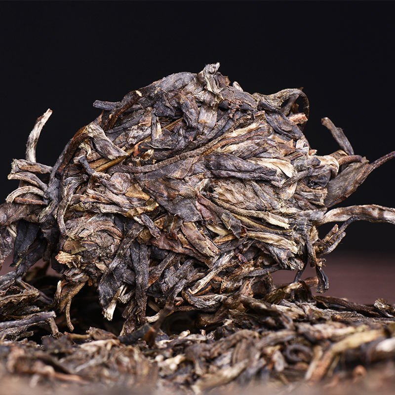 荀品茶叶普洱茶生茶易武弯弓300年古树纯料生茶357克