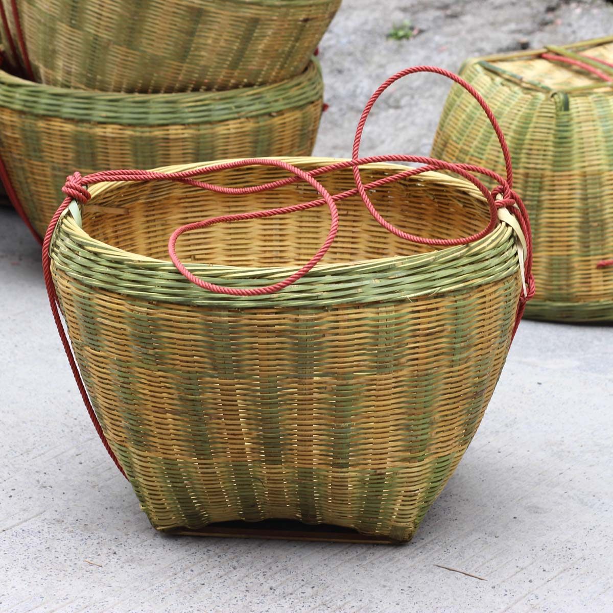 茶叶竹箩筐淘米筐演出扁担筐竹编大箩筐蔬果粮食收纳筐搬家箩筐装