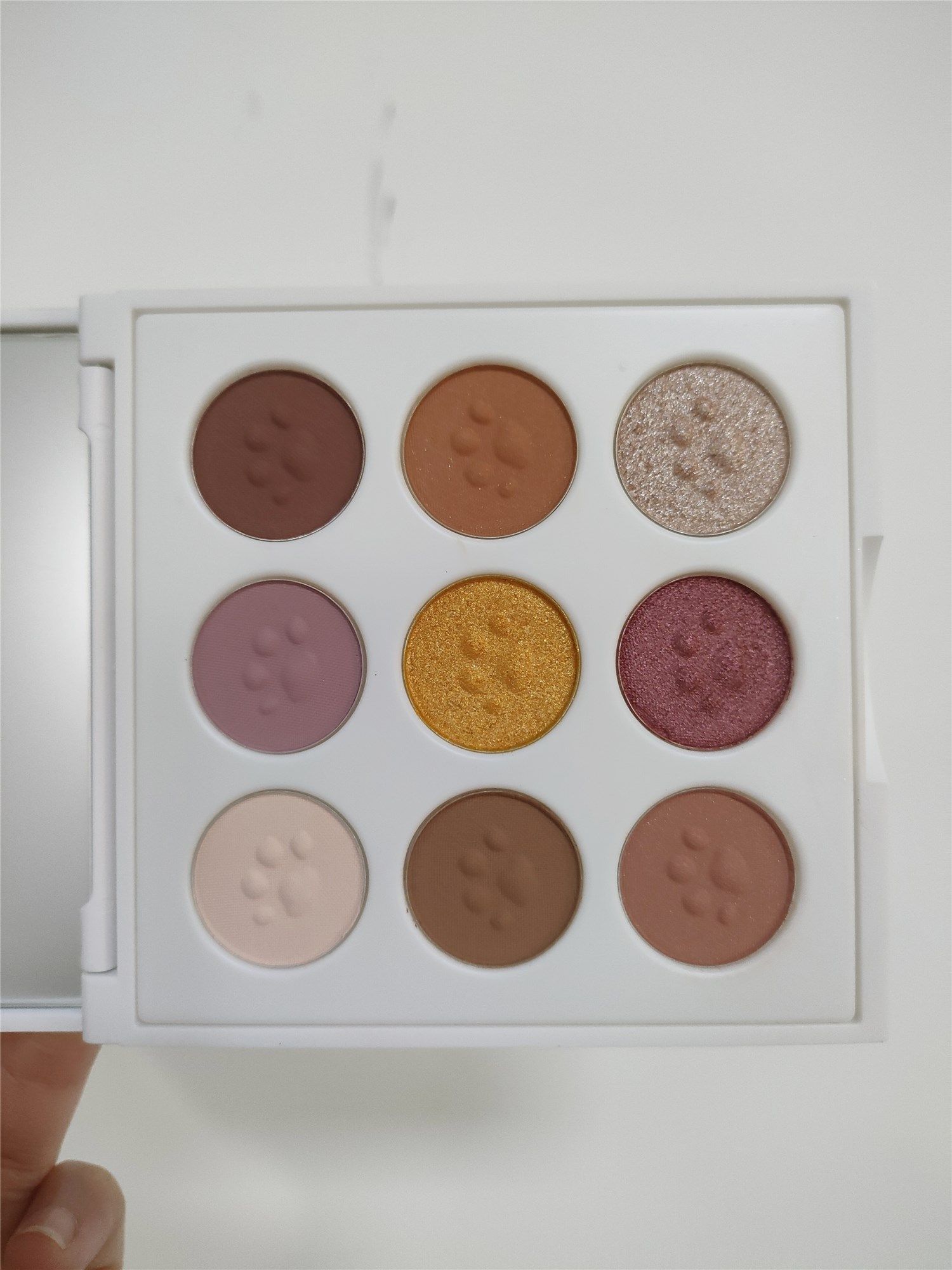 一杯白开水的钱猫爪九色眼影盘珠光哑光九空格彩妆盘日落梯田