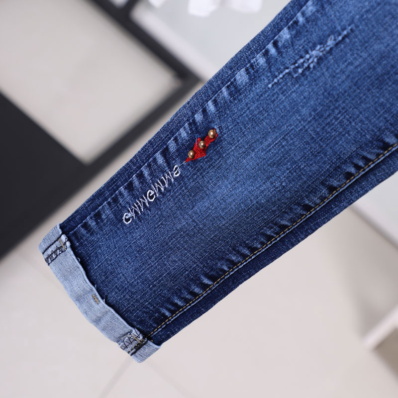 适合胯大腿粗的裤子大码胖妹妹显瘦弹力小脚裤梨形身材薄款牛仔裤