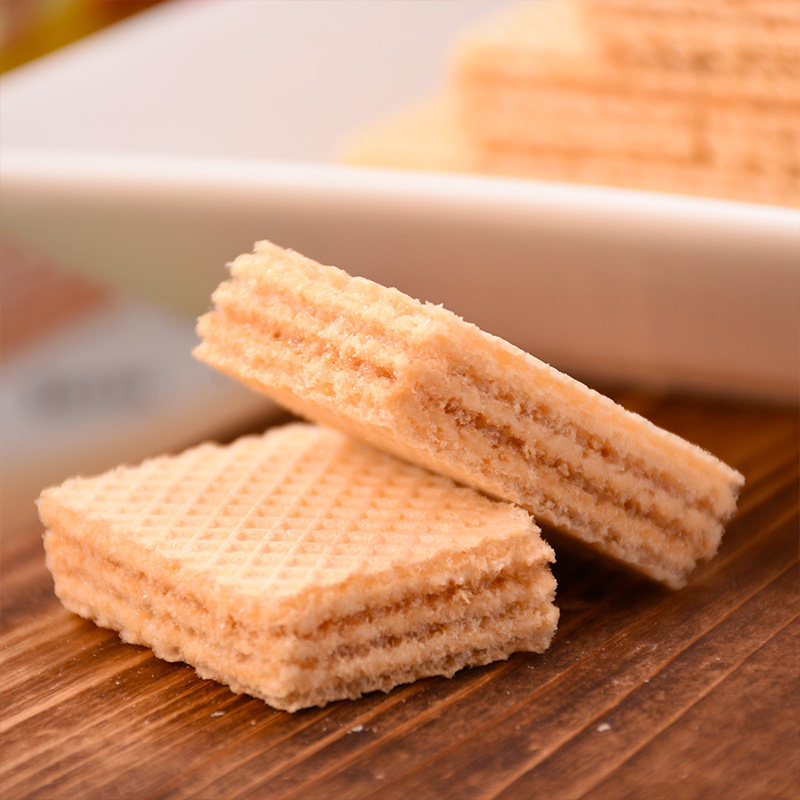 四洲威化饼干50gx8包装巧克力柠檬花生草莓多口威化饼干