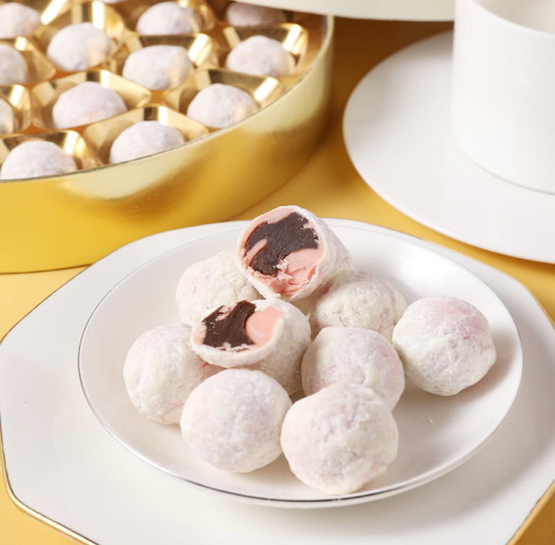 比利时进口球形白兰地酒味夹心巧克力320g精美礼盒巧克力制品