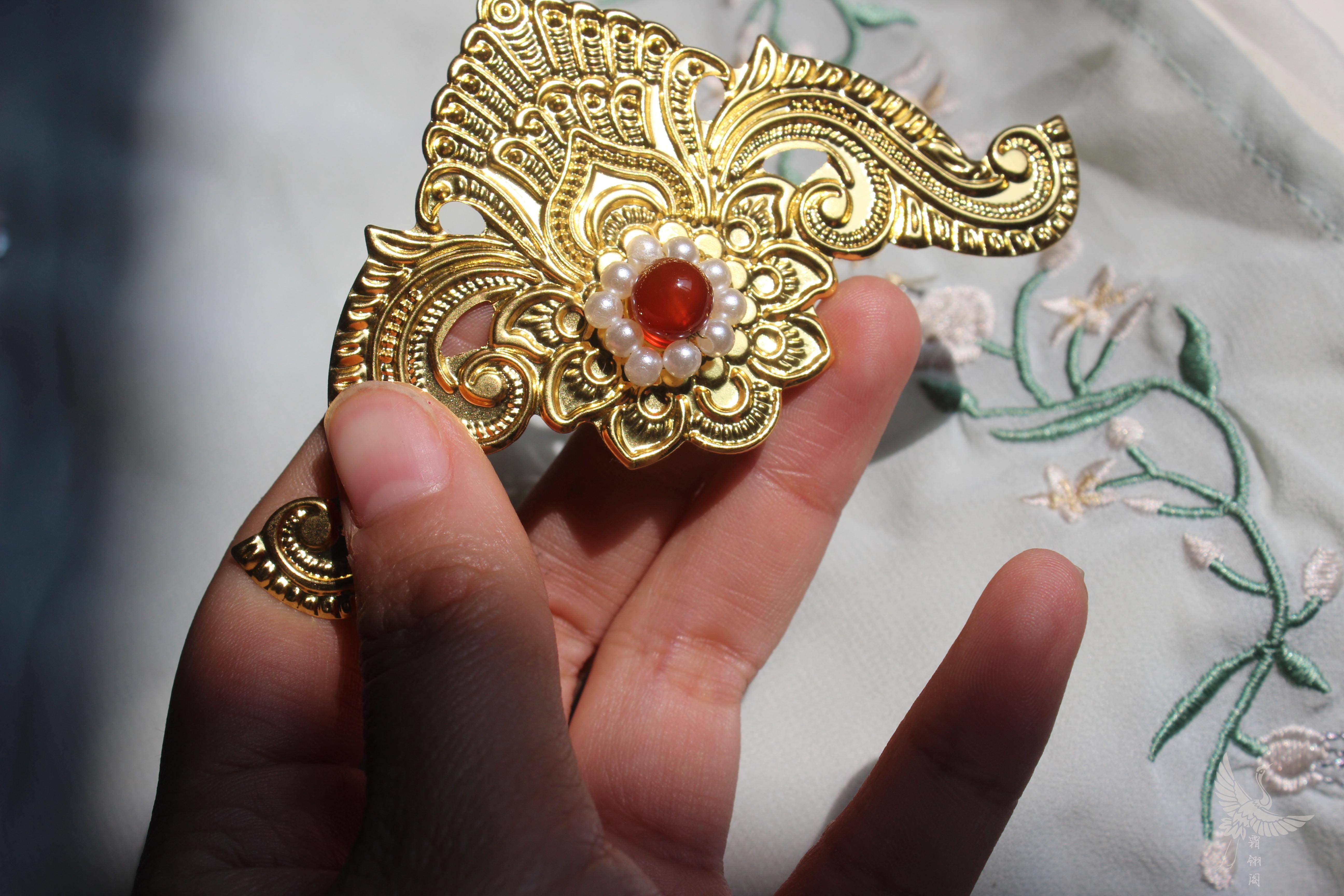 仿古太平养人供养同款金色霜翎阁华丽梳正唐风插发饰