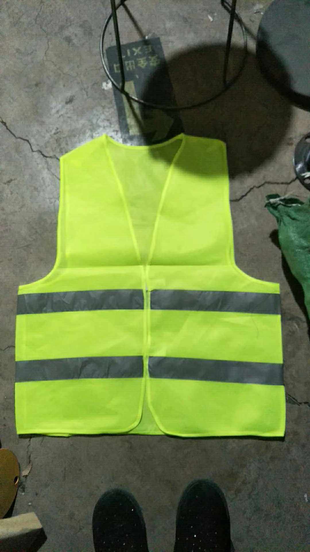 新疆包邮 反光背心荧光绿反光衣马甲交通安全服 环卫工人反光马夹