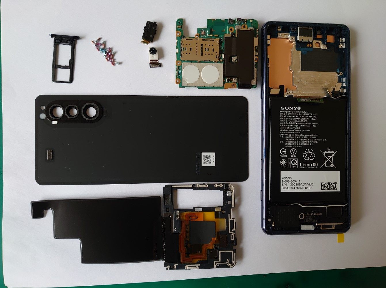 索尼手机维修售后xperia5x1xz3xz2pxzpxz1主板电池手机零部件