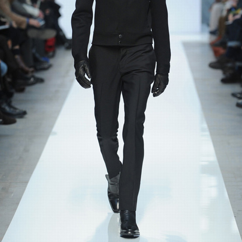 男装小脚裤长裤英伦2022春季欧美新款黑色大码显瘦弹力修身休闲裤