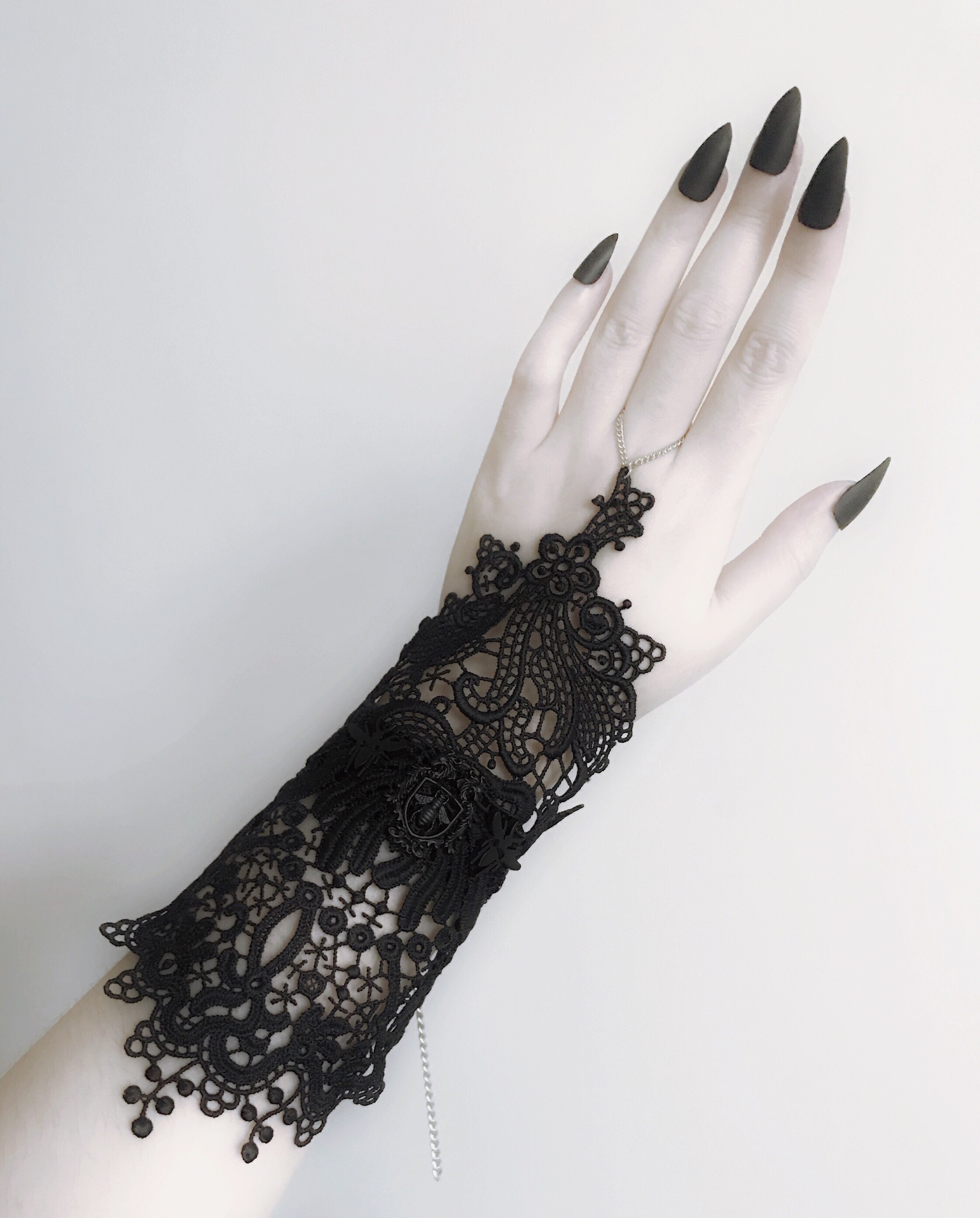 自制暗黑蕾丝昆虫腕带巴洛克哥特配饰华丽cos手套
