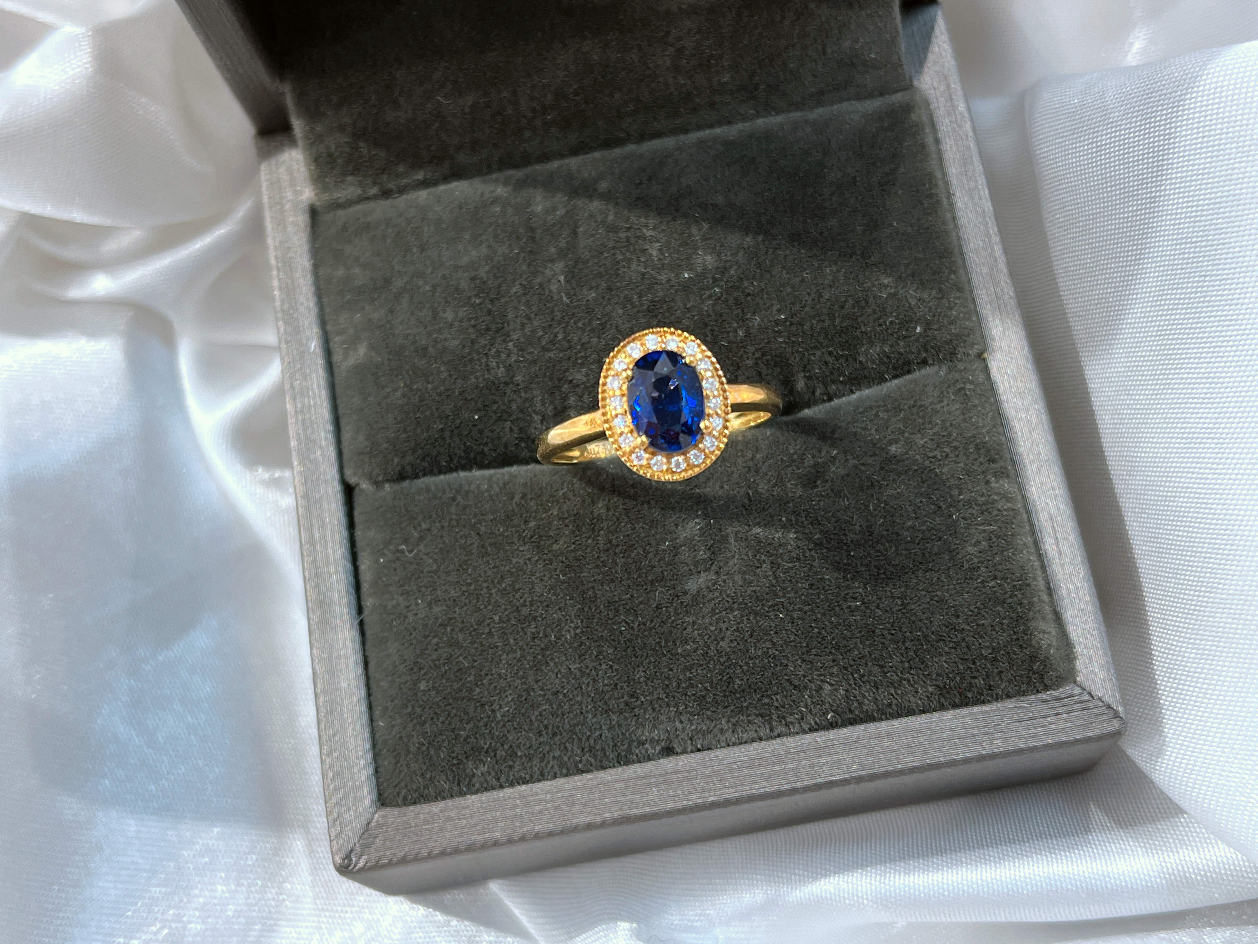 燕玺家原创设计18k黄金斯里兰卡1克拉蓝宝石钻石戒指戒指