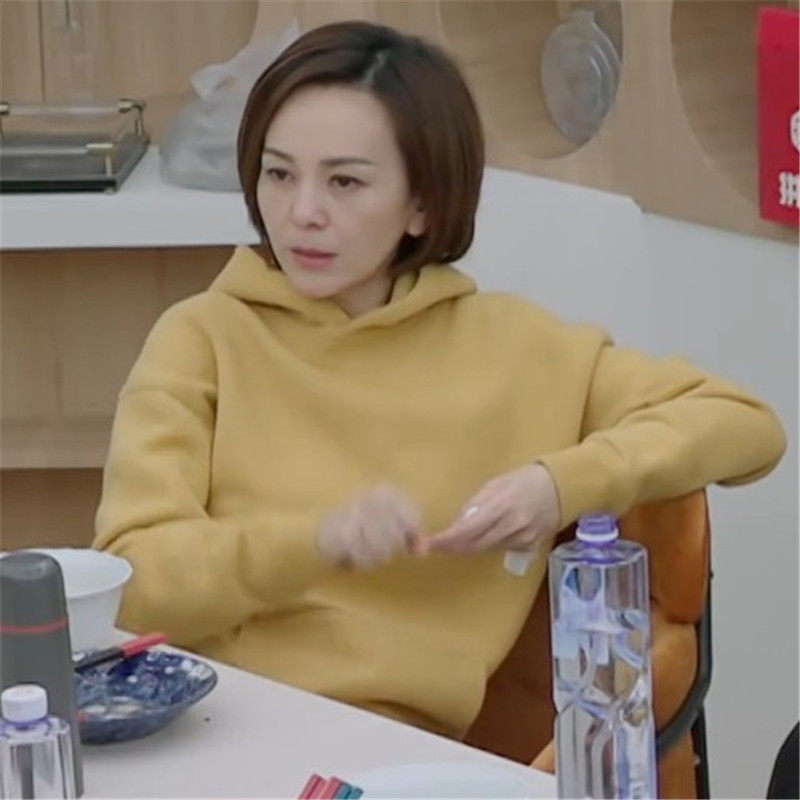 怦然心动王琳同款卫衣韩版简约黄色套头连帽卫衣