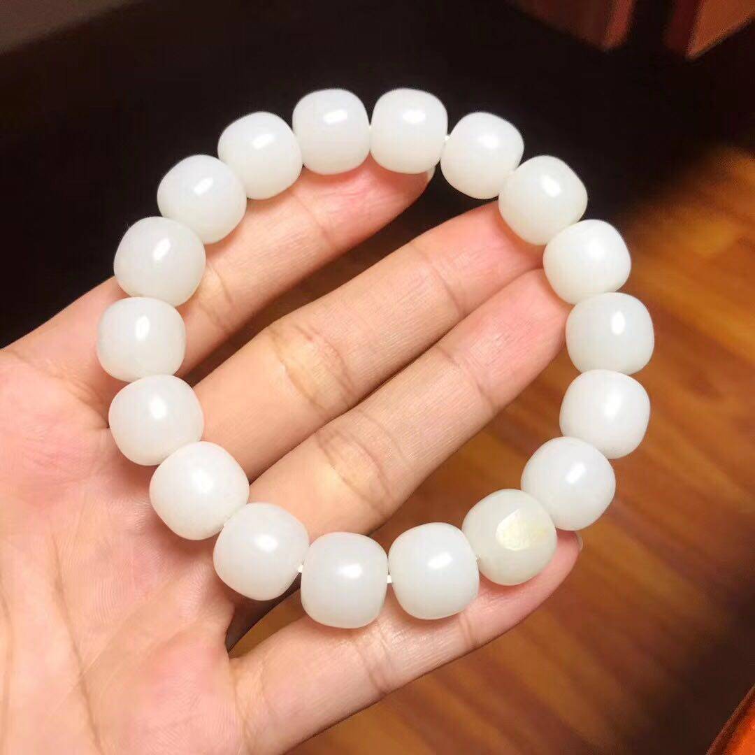 玲珑玉府新疆和田玉籽料老形珠手手链洒金皮白珠宝奇石