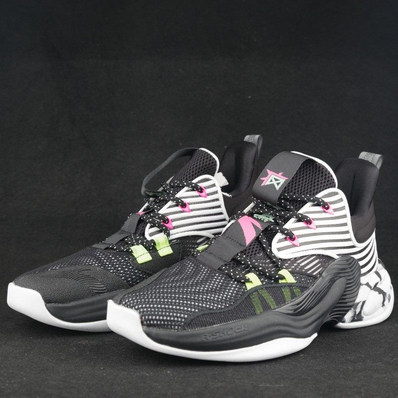 安踏汤普森kt战靴肆无忌惮耐磨防滑缓震外场中帮篮篮球鞋