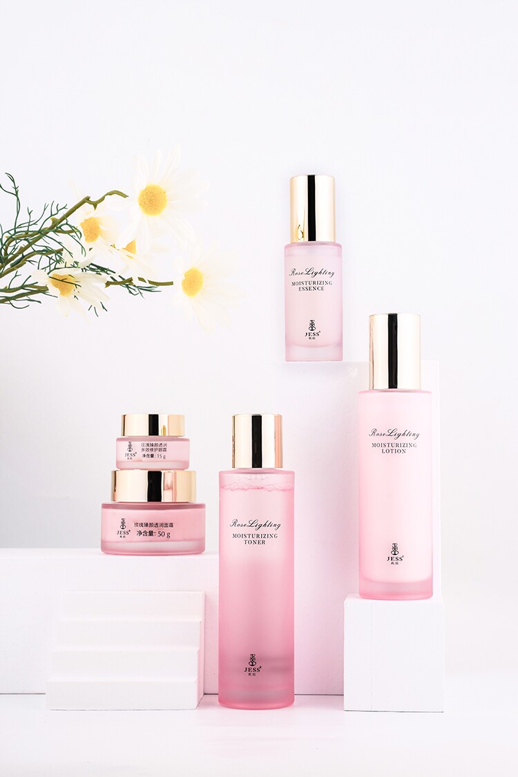 三亚玫瑰谷jess名后红玫瑰臻颜透润礼套盒装花水面部护理套装