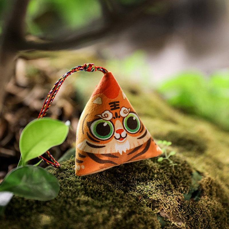 2022虎年福虎香囊挂件国风手工艾草香包随身香包