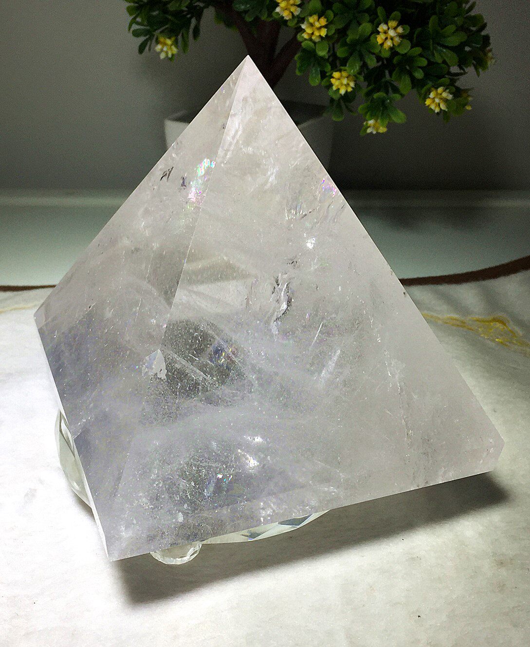 白水晶水晶天然金字塔家居风水摆件能使使人头脑清晰奇石