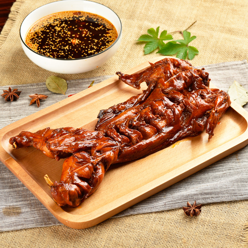 四川特产手撕烤全兔整只自贡麻辣冷吃兔子肉五香真空熟食美食零食
