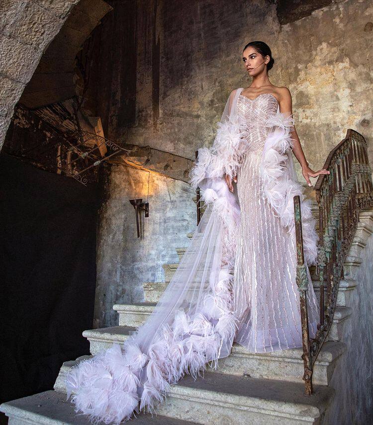 rami kadi 单肩羽毛白色亮片钉珠显瘦复古年会红毯晚礼服新款婚纱