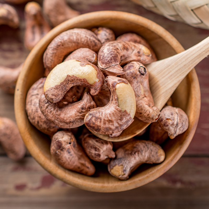 新货烘焙干果果仁虎皮腰果含量218g袋装带皮腰果