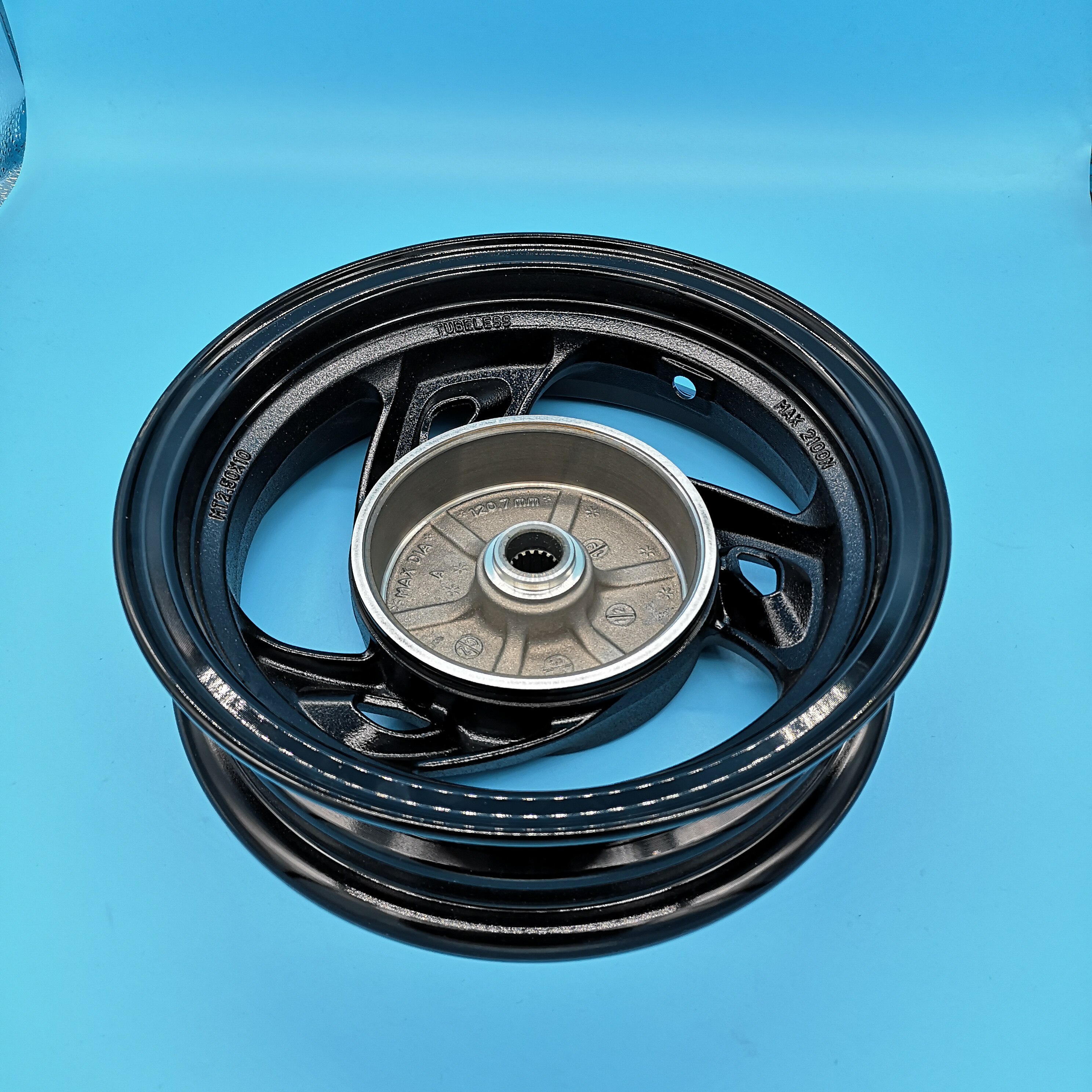 适用摩托车红宝前轮后轮um125t前后钢圈um125ta轮毂摩托车轮毂