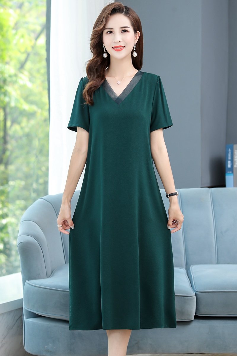 中年女装宽松大码短袖连衣裙夏装纯色中长款遮中老年女装