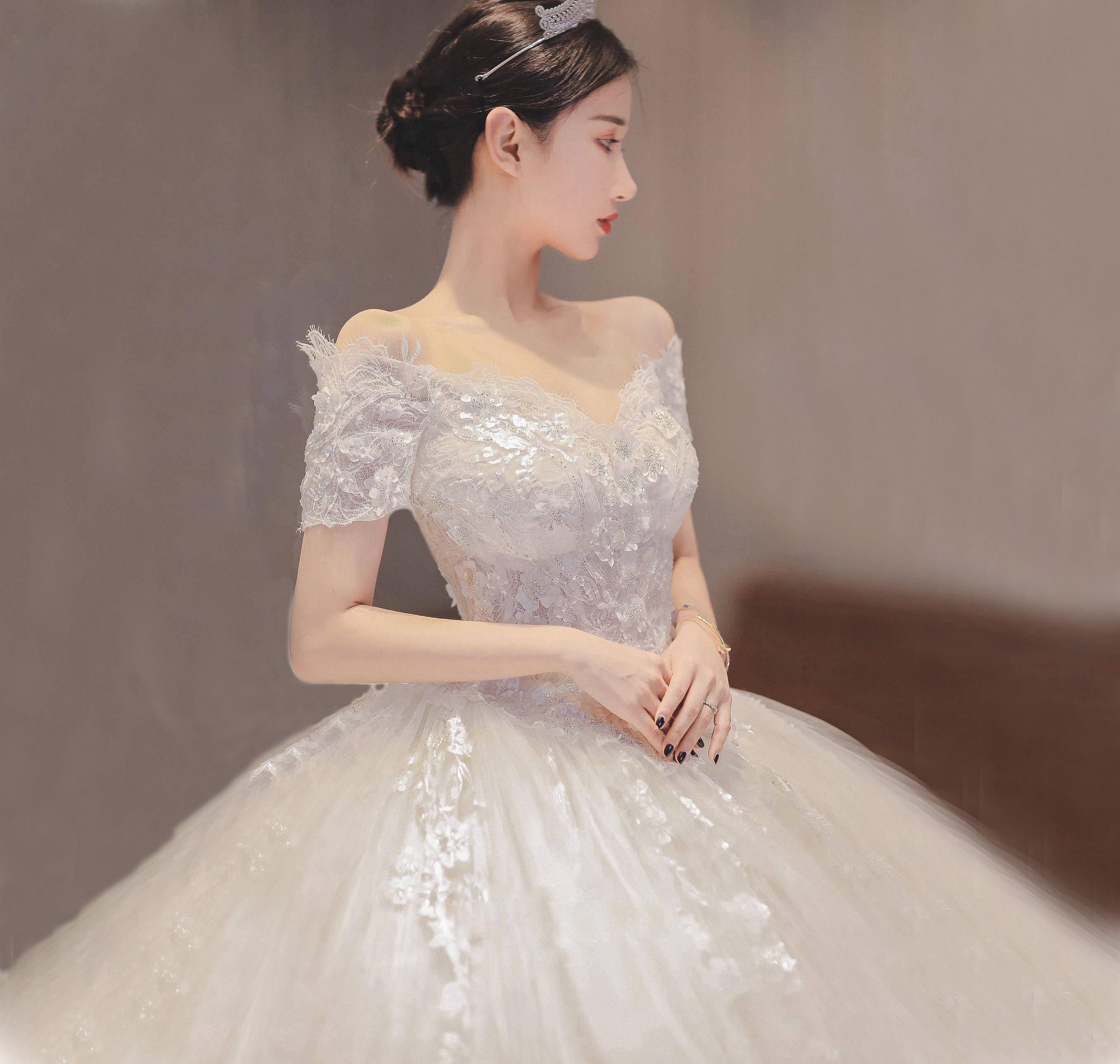 婚纱2021新款新娘气质一字肩显瘦小小个子宫廷婚纱