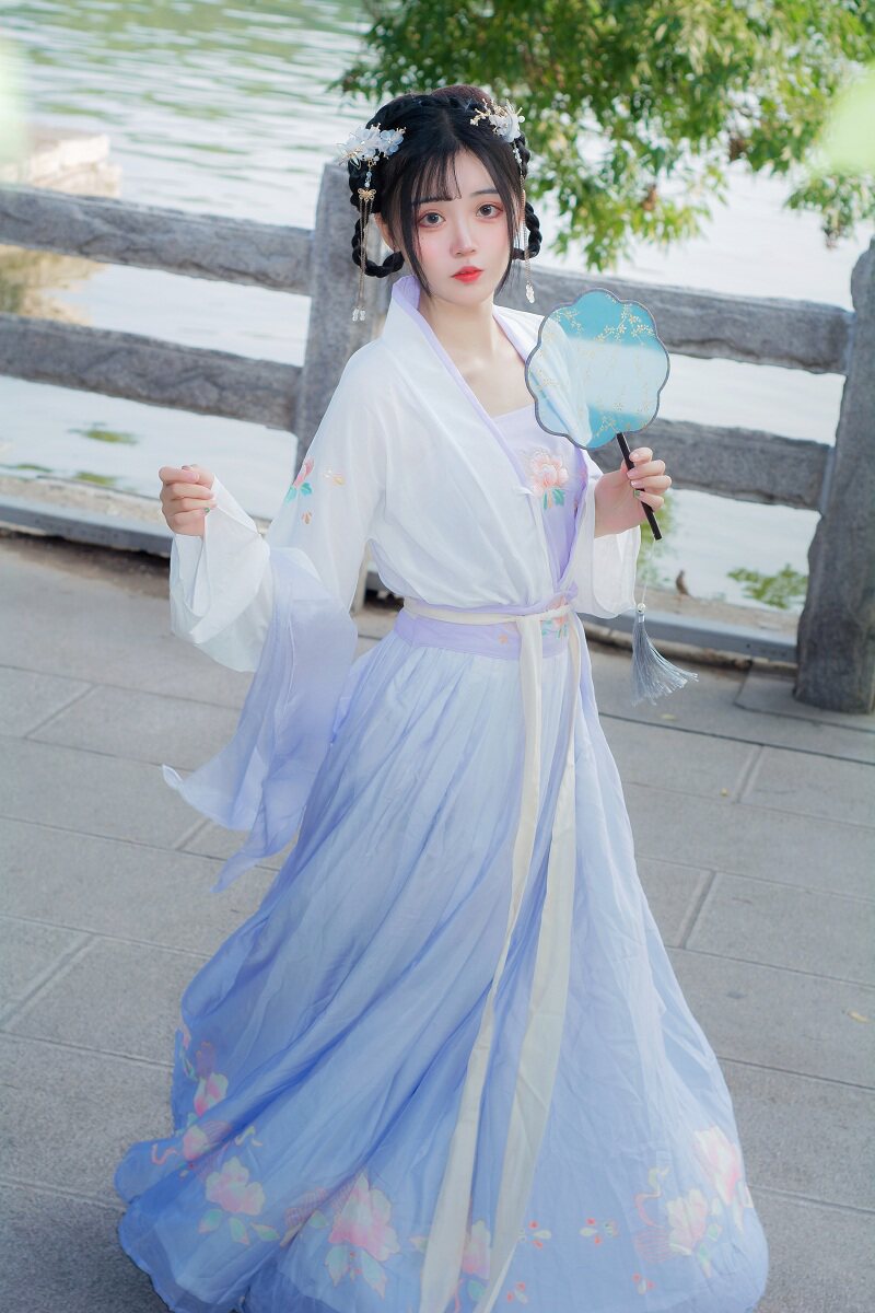 醉花溪浣原创汉服女齐腰对襟襦裙6米民族服装