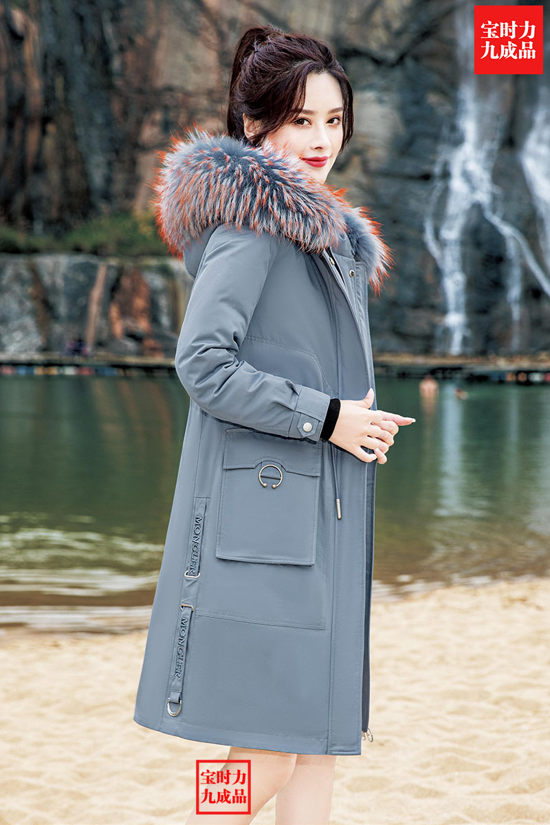 2020新款819女羽绒服成品半成品衣壳衣皮羽绒服