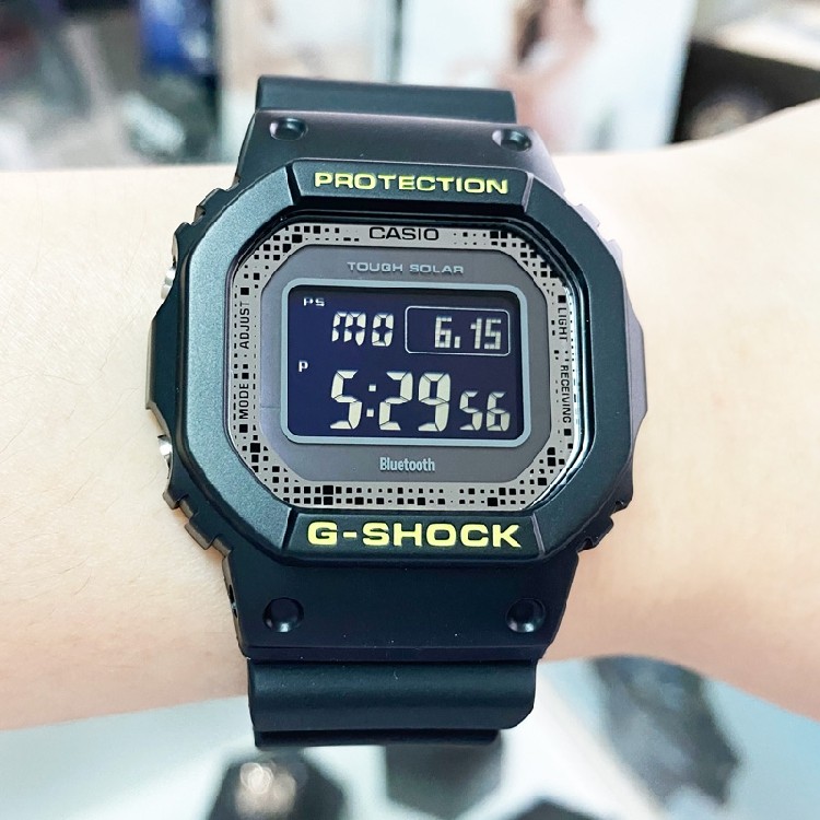 卡西欧硬碰硬gshock太阳能电波表男方块gwb5600dc1prbchr日韩腕表