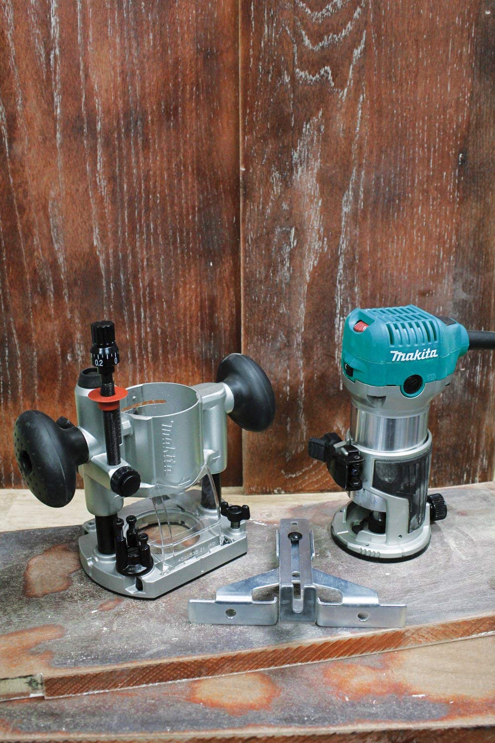 牧田大功率多功能木工修边机rt0700c雕刻机小骡机电木铣压入底座