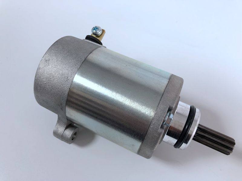 适用轻骑铃木踏板丽彩qs125t2马达韵彩qs100t启动马达