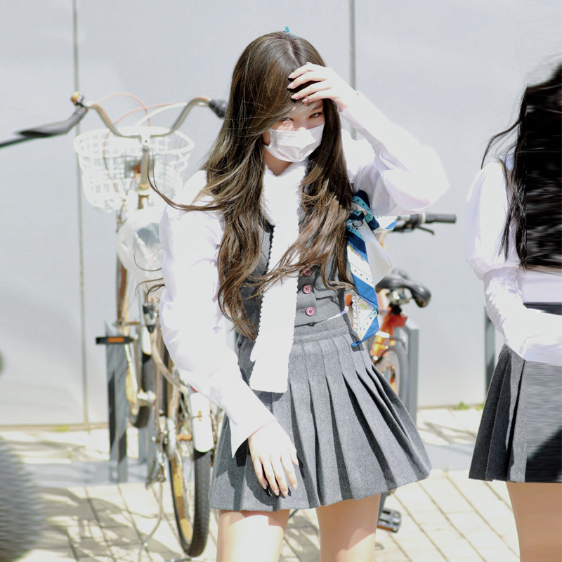 韩国明星jennie同款rose朴彩灰色毛呢百褶裙秋冬短裙半身裙