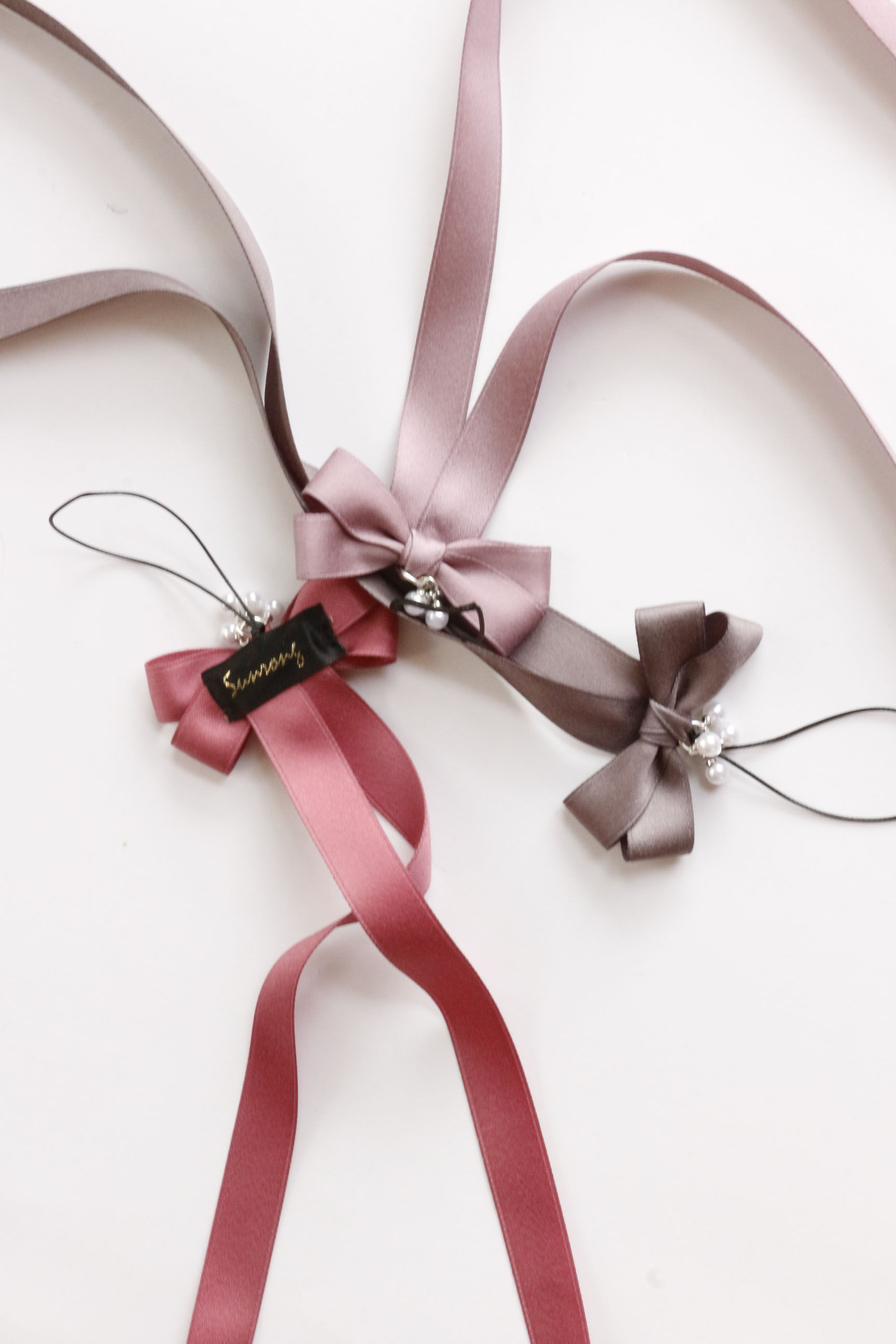 挂绳小姐网红蝴蝶结蔷薇粉挂脖绳手机机壳女孩手机挂件