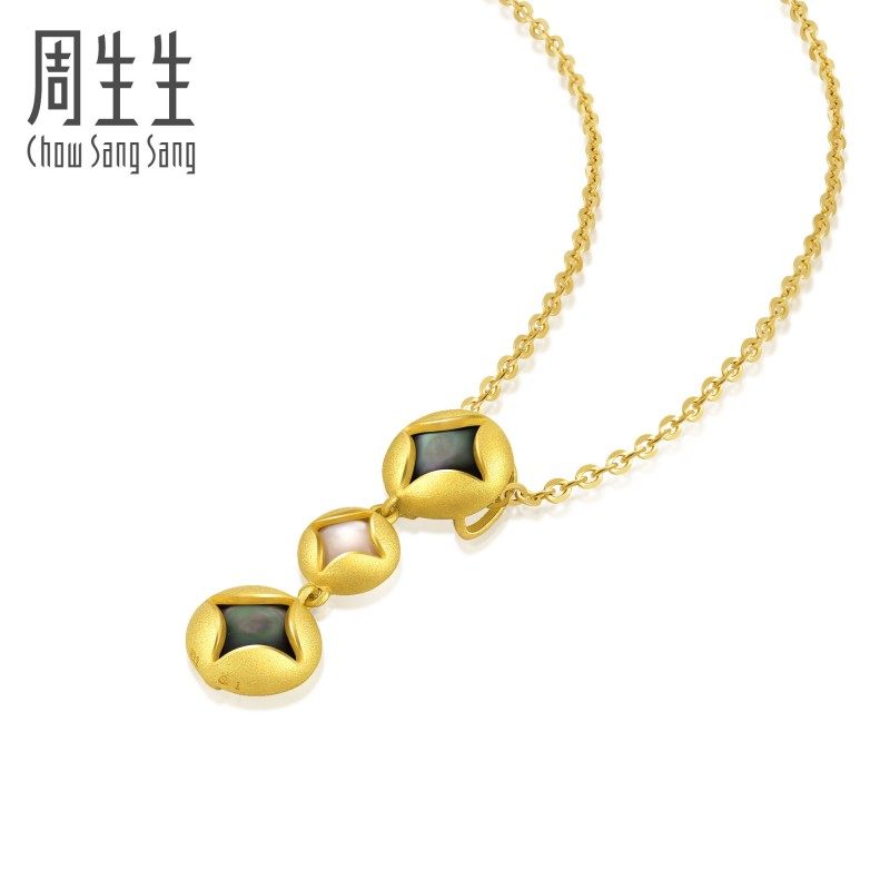 文化周生生黄金足金祝福小品轱辘钱贝母贝母吊坠颈饰