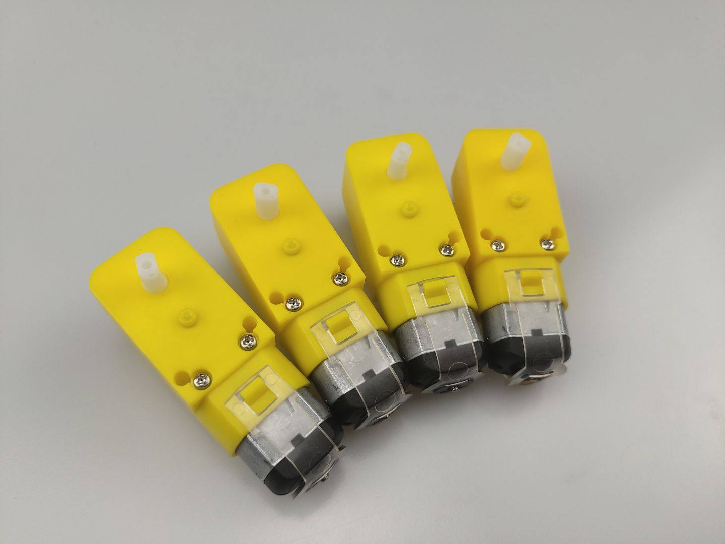 电机tt马达36v直流减速智能寻迹驱车电机