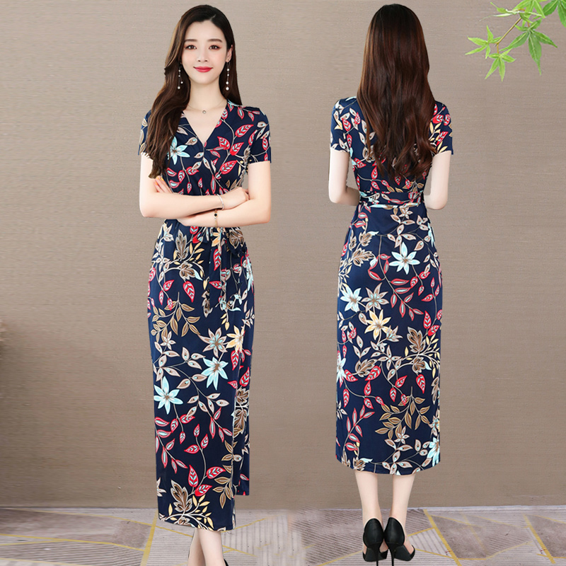 今年爆款流行裙子40岁女夏季2022新款春一片式高端连衣裙奢华大牌