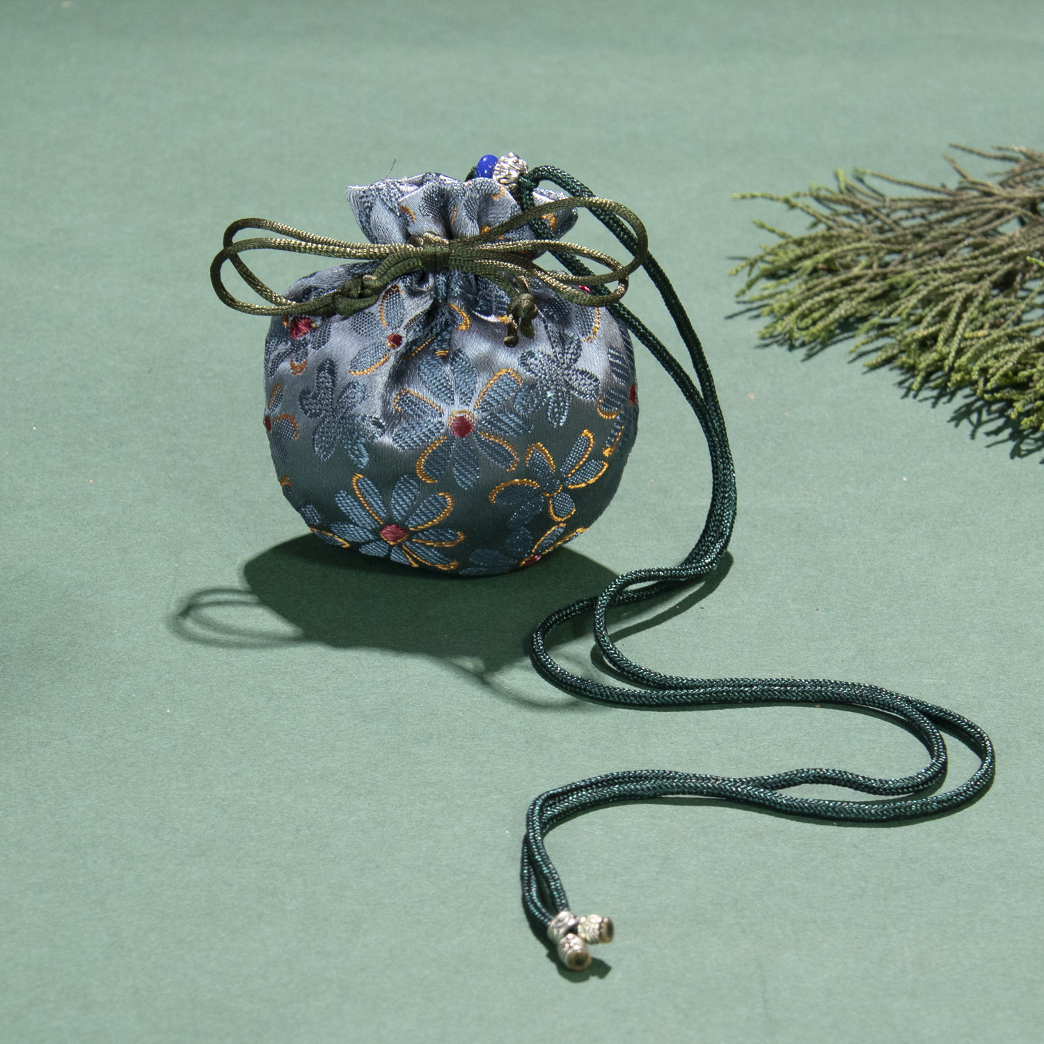 新品端午挂脖香包驱蚊艾叶香囊香袋荷包古风香包