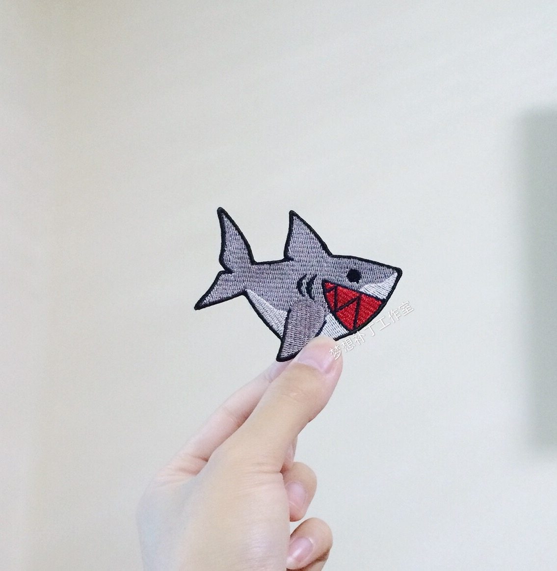 刺绣鲨鱼补丁衣服恤包包布贴贴diy灰蓝两个布贴