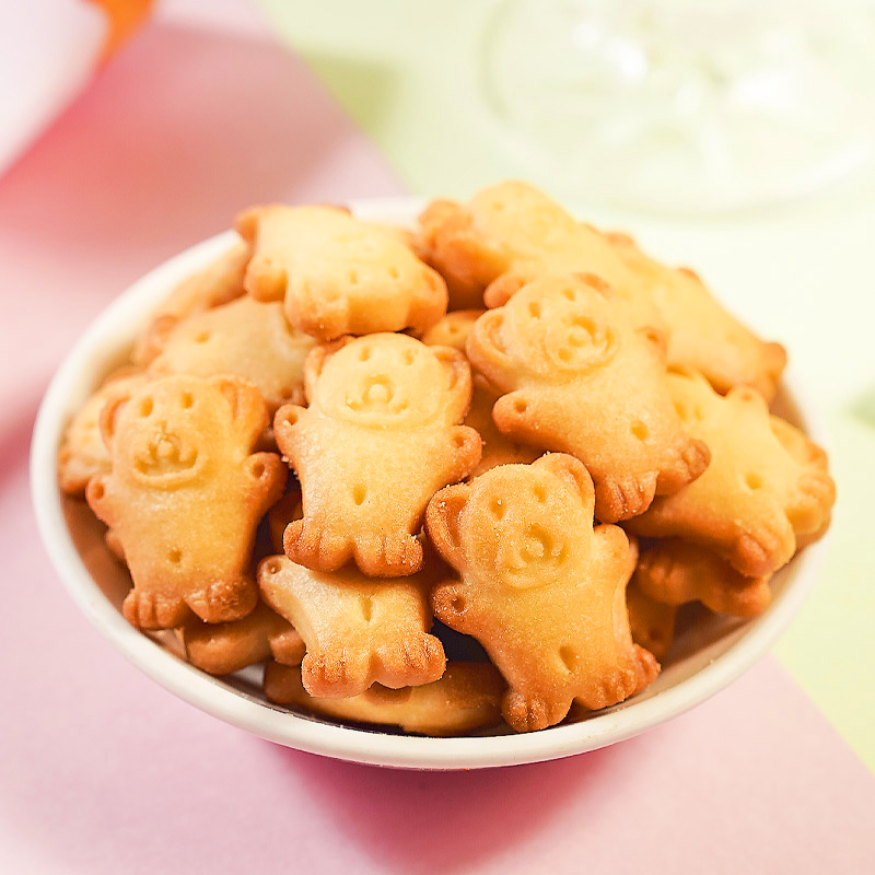 豫吉小熊饼干早餐儿童熊仔动物饼干零食熊字饼代餐整箱香