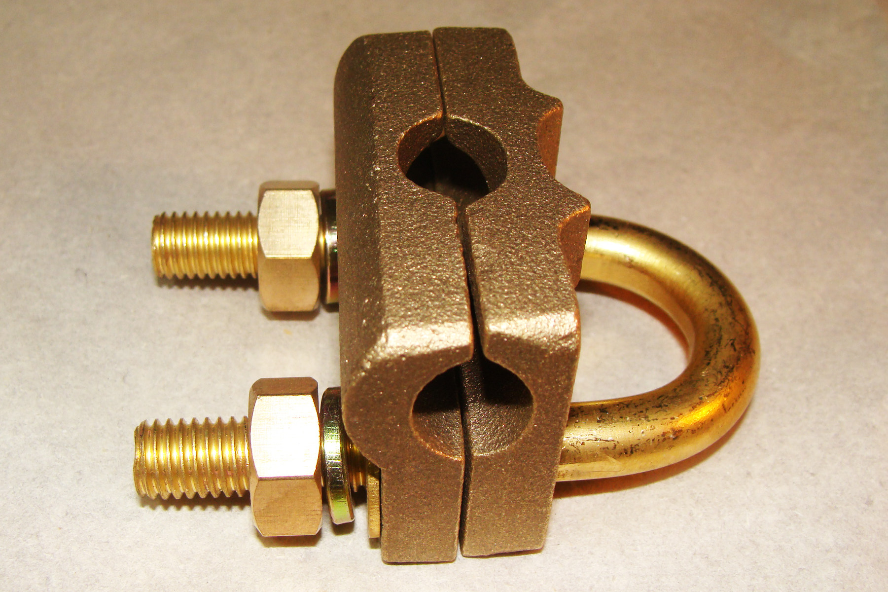 黄铜圆钢接地防雷接线卡钳卡子夹具物理安防安防配件