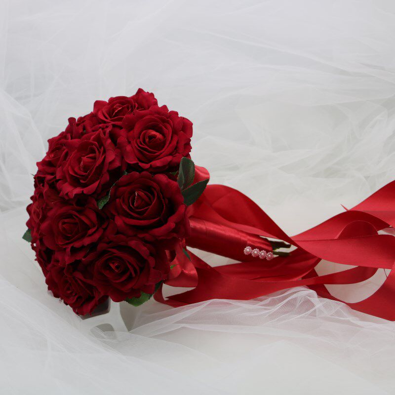 中式婚礼新娘捧花 婚纱摄影道具仿真红玫瑰 外景秀禾服手捧花新品