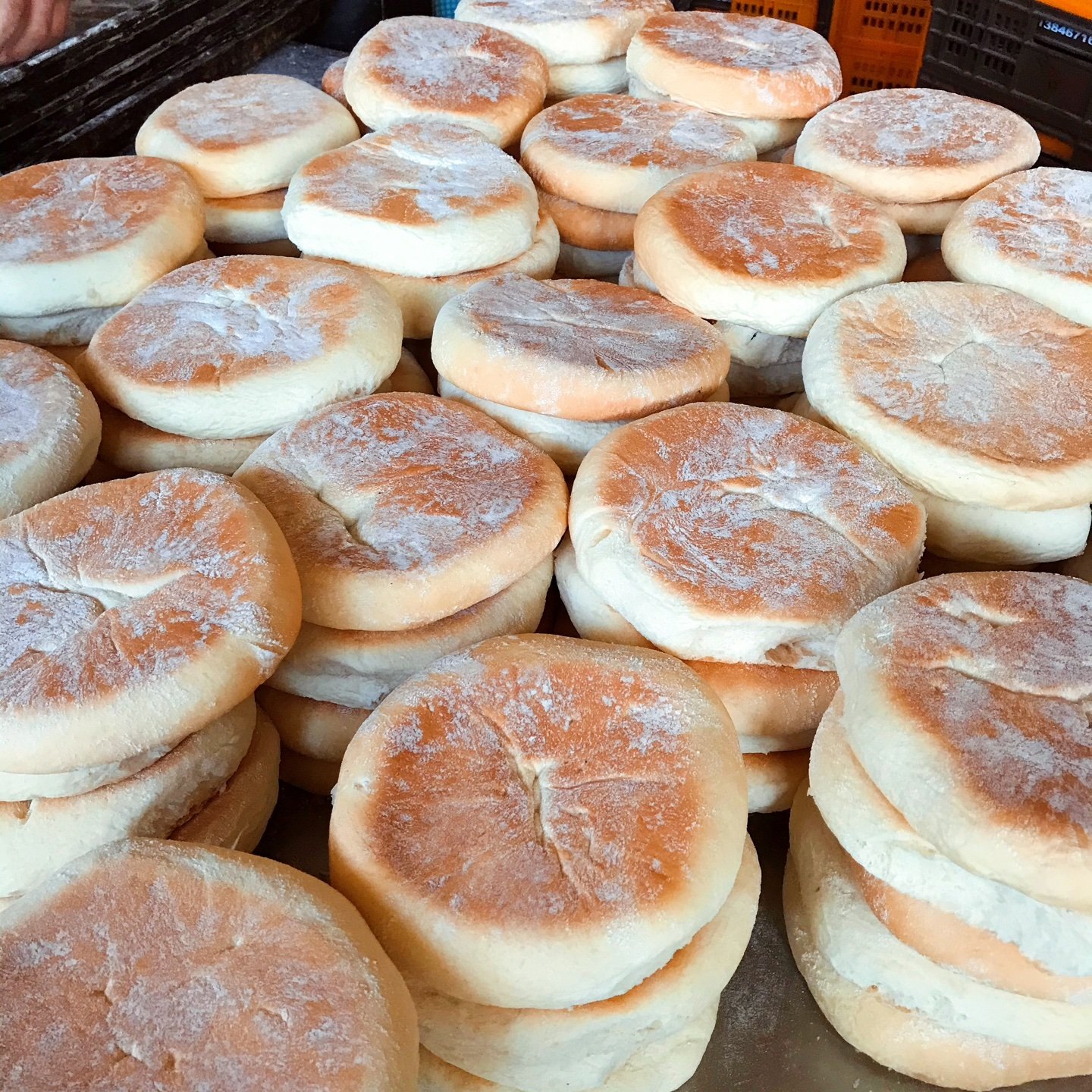 东北特产老式大饼饼子发面面饼糖饼白糖烧饼传统糕点