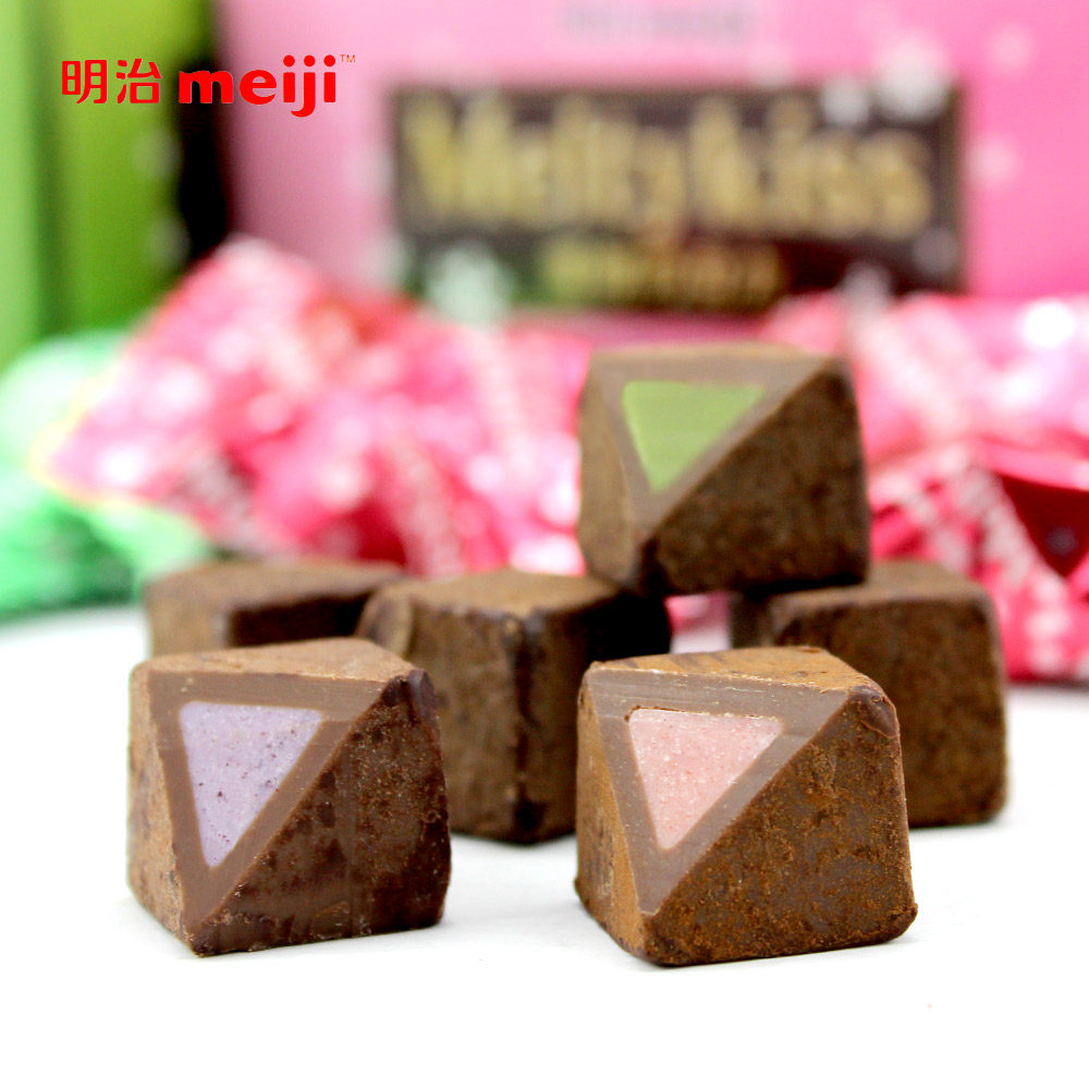巧克力明治雪吻meiji松露草莓牛奶抹茶夹心婚庆夹心巧克力