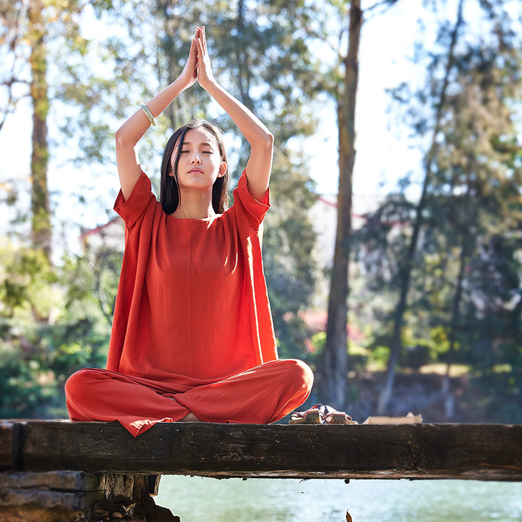 笔墨复古文艺宽松套头亚麻红色瑜伽禅意套装瑜伽套装